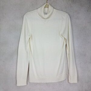 Amazon Essentials Women's Size M Turtleneck Pullover Sweater in Ivory Cream